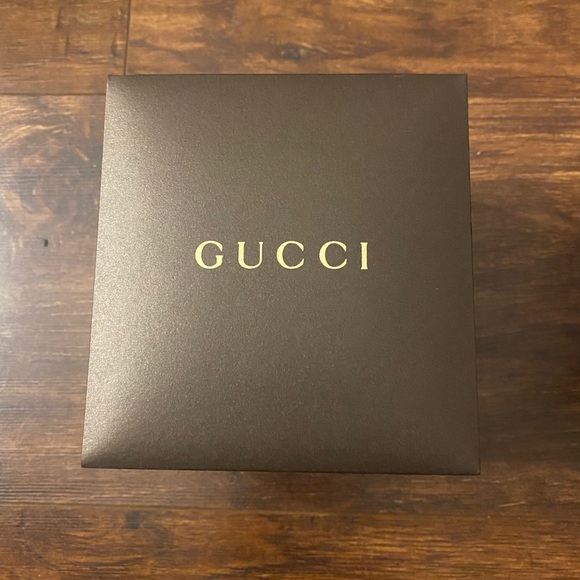 Gucci Watch - Picture 3 of 8